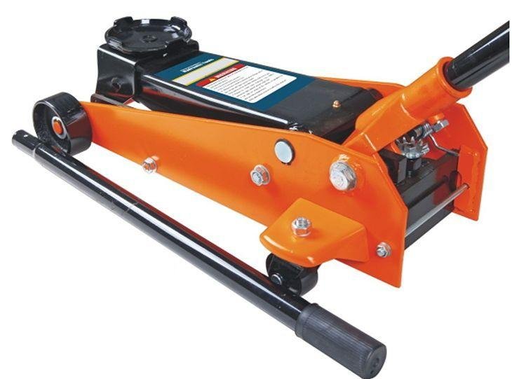 Домкрат гидравлический подкатной TOR GSJ
г/п 3,0 т 135-460 мм